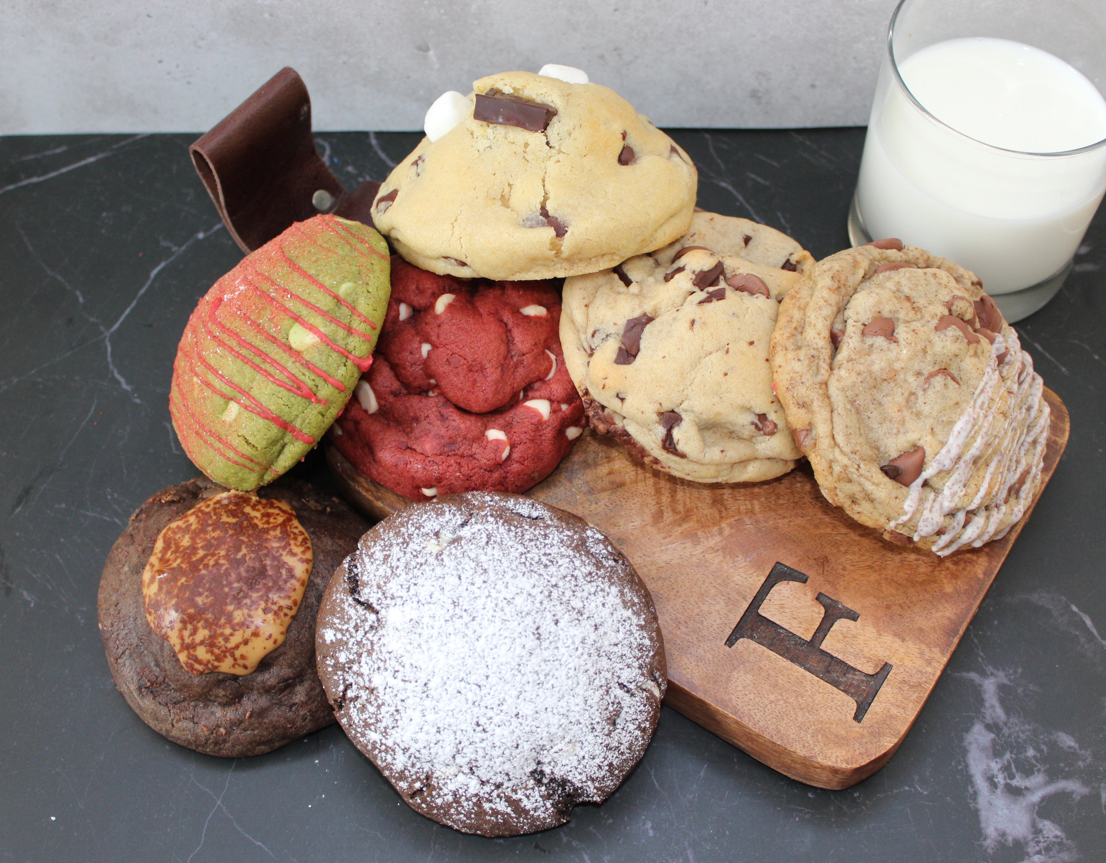 *Box Of 6 Cookies (You choose)